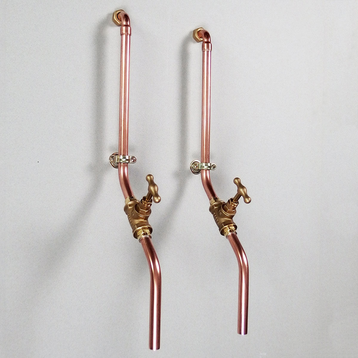 Twin Z - single exposed copper pipe tap for basin or tub β switchrange