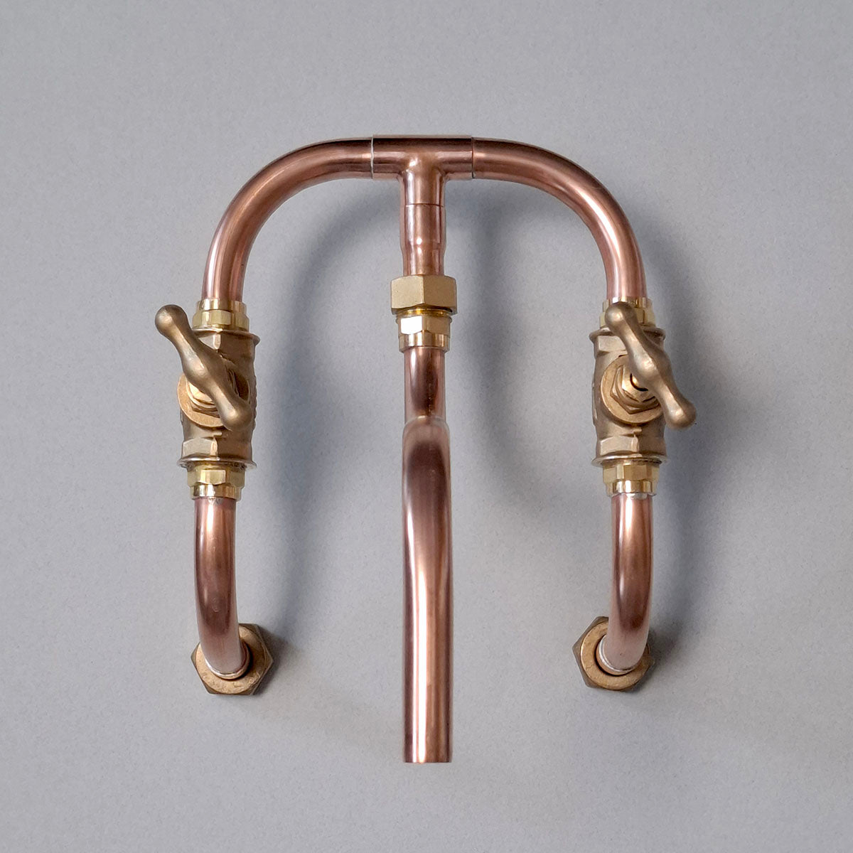 Condor - wall-mounted tap made of natural copper β switchrange